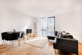 Comfortable 2BR flat in Croydon